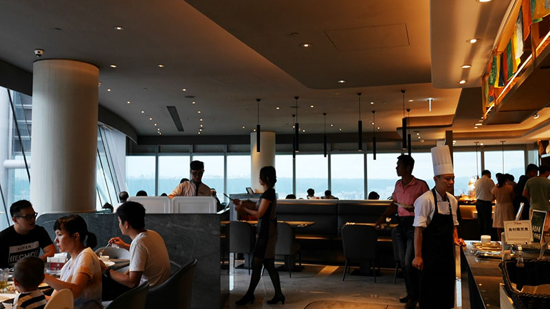 Star Travel●板橋Mega50自助餐。從板橋第一高樓俯瞰大台北。約會聚餐絕佳選擇